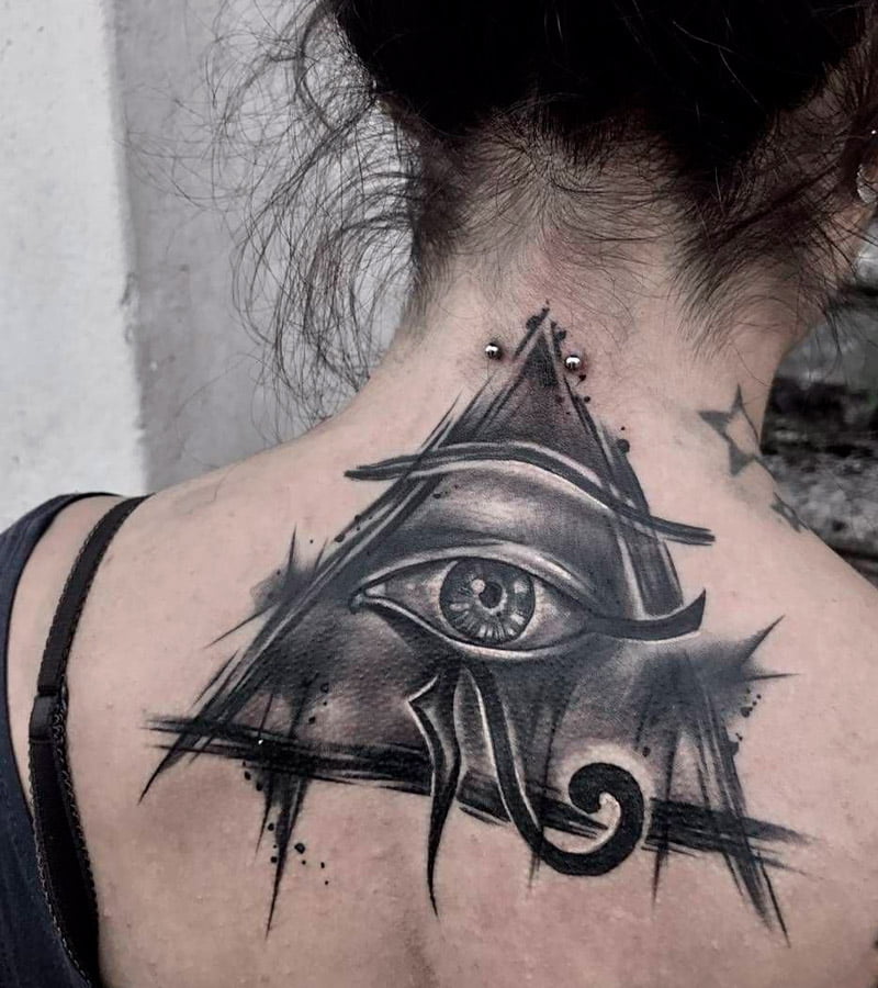 tatuajes de ojo de horus y piramides 8