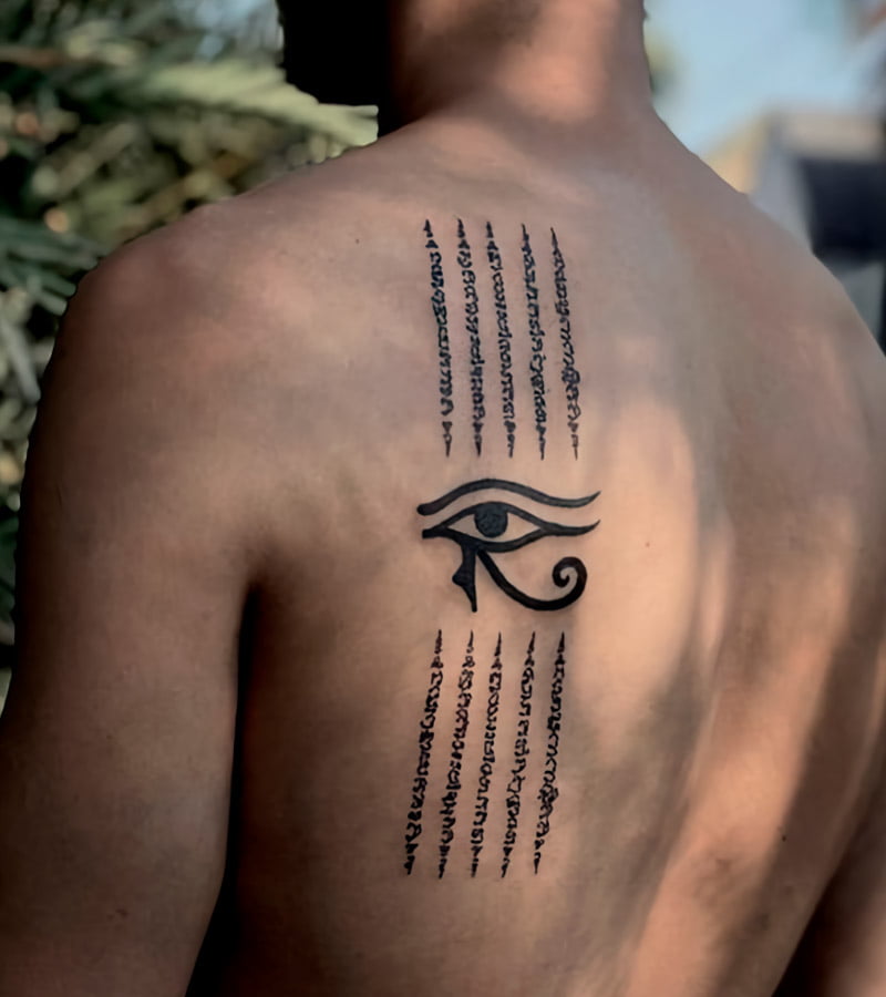 tatuajes de ojos de horus para hombres 11