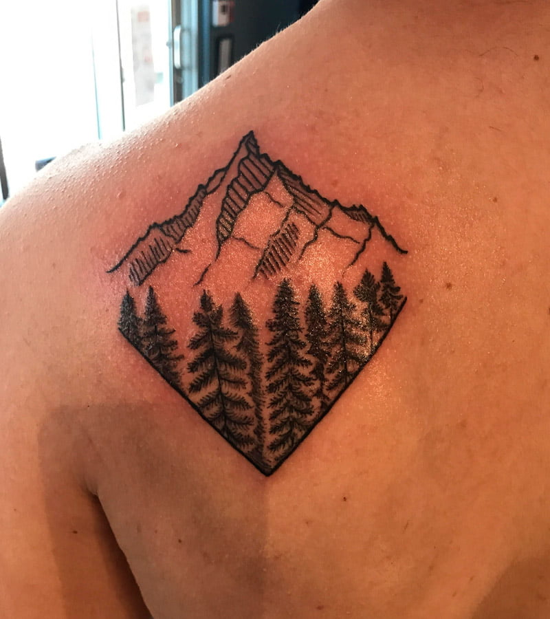 tatuajes de paisajes con montanas 15