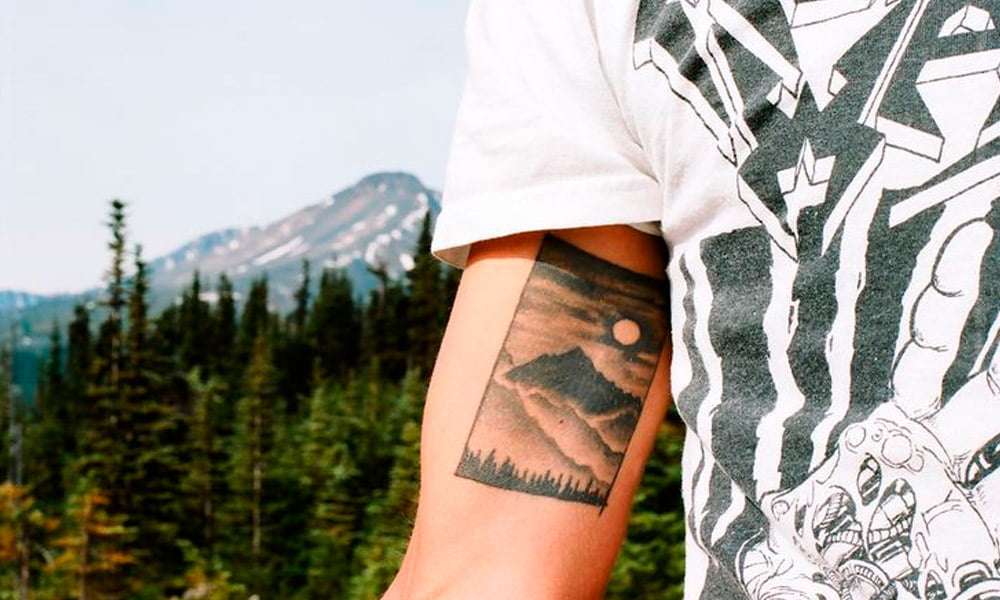 tatuajes de paisajes de hombres 9