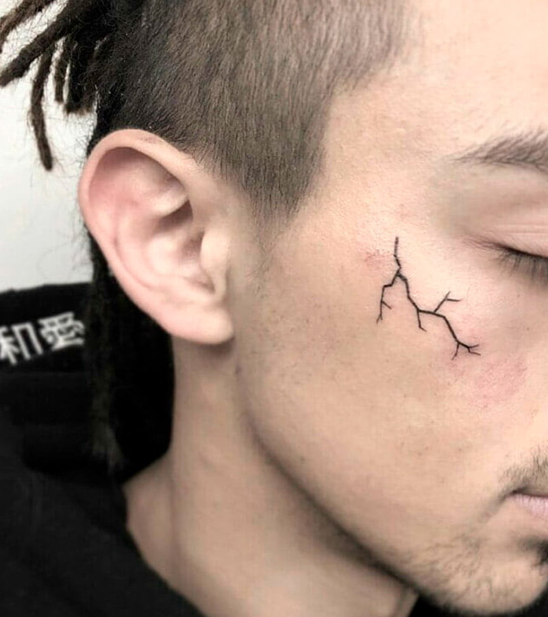 tatuajes de rayos en la cara 3