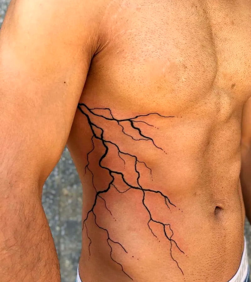 tatuajes de rayos para hombres 2