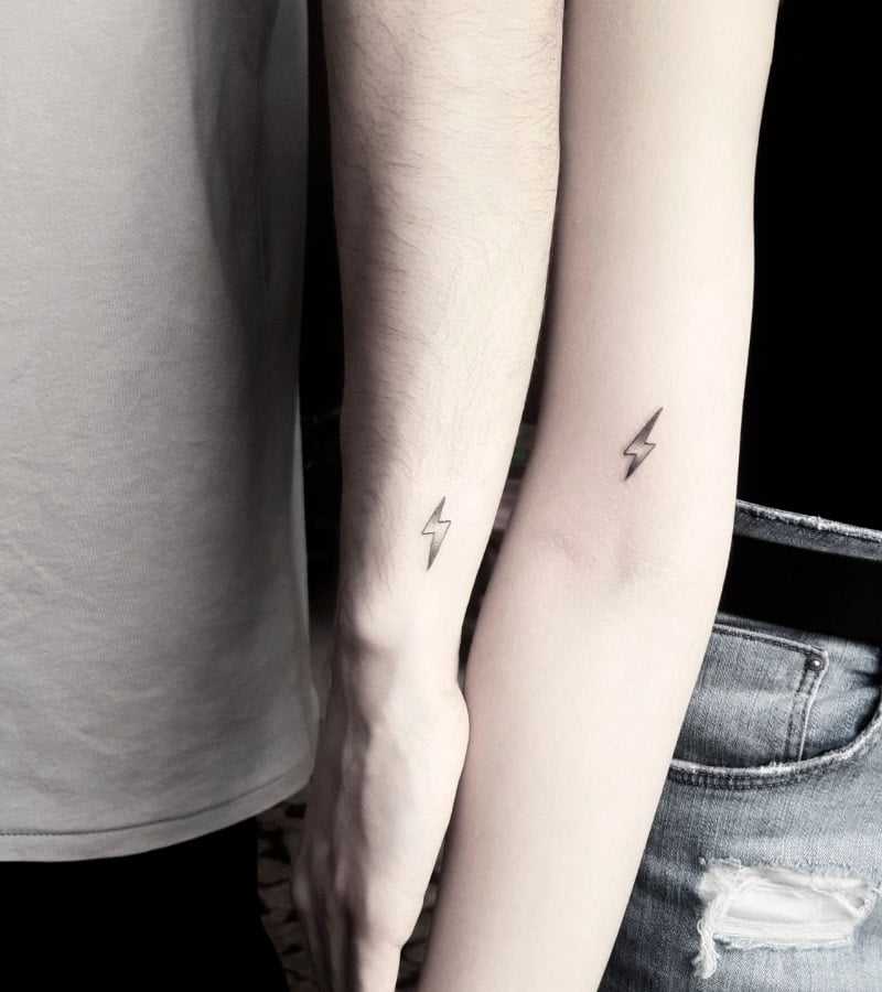 tatuajes de rayos para parejas 16