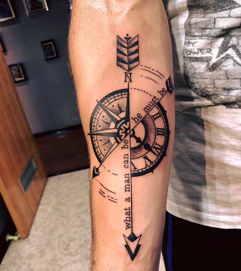 Tatuajes de brújula y reloj
