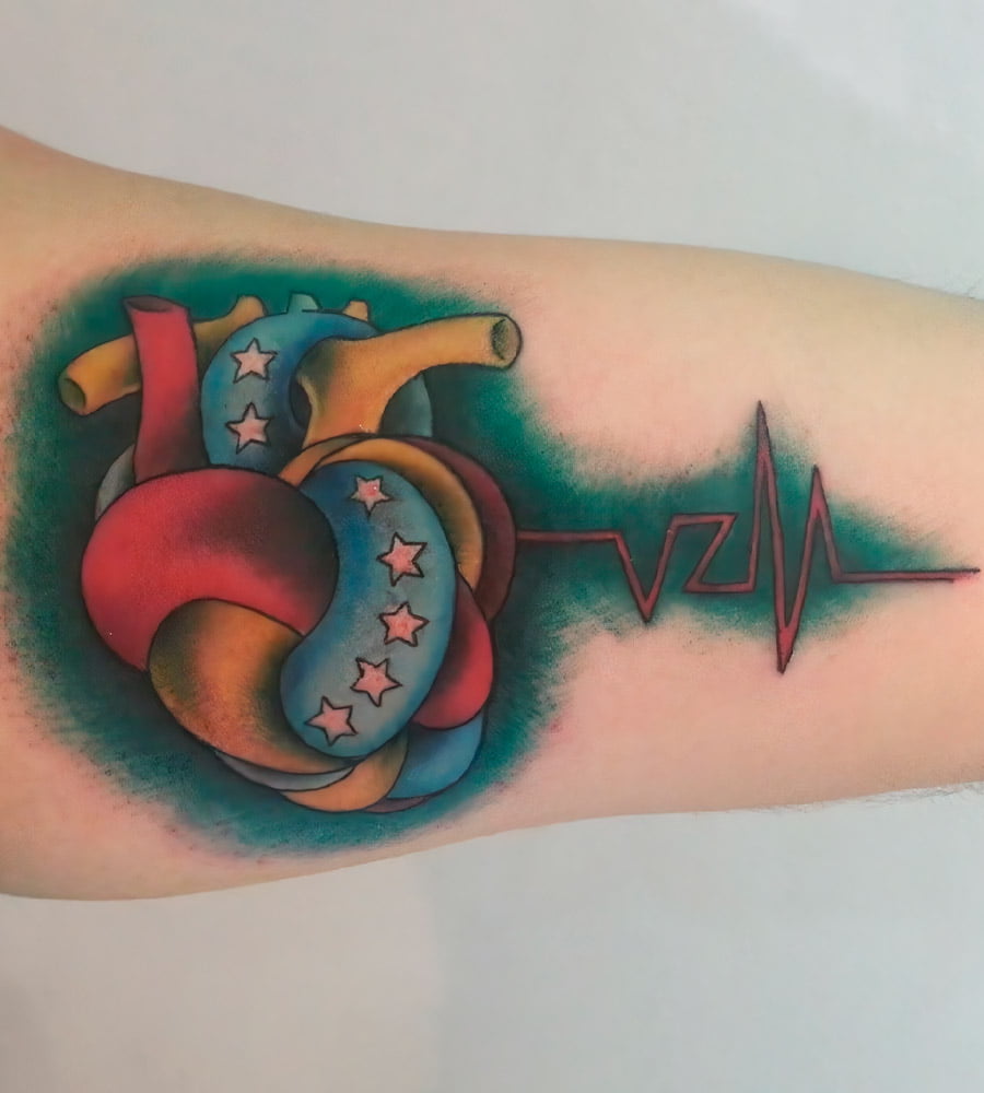 tatuajes de signos vitales y corazon 23
