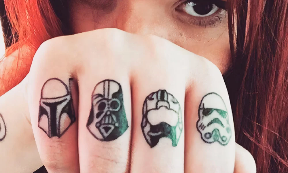 tatuajes de star wars en los dedos y mano 2
