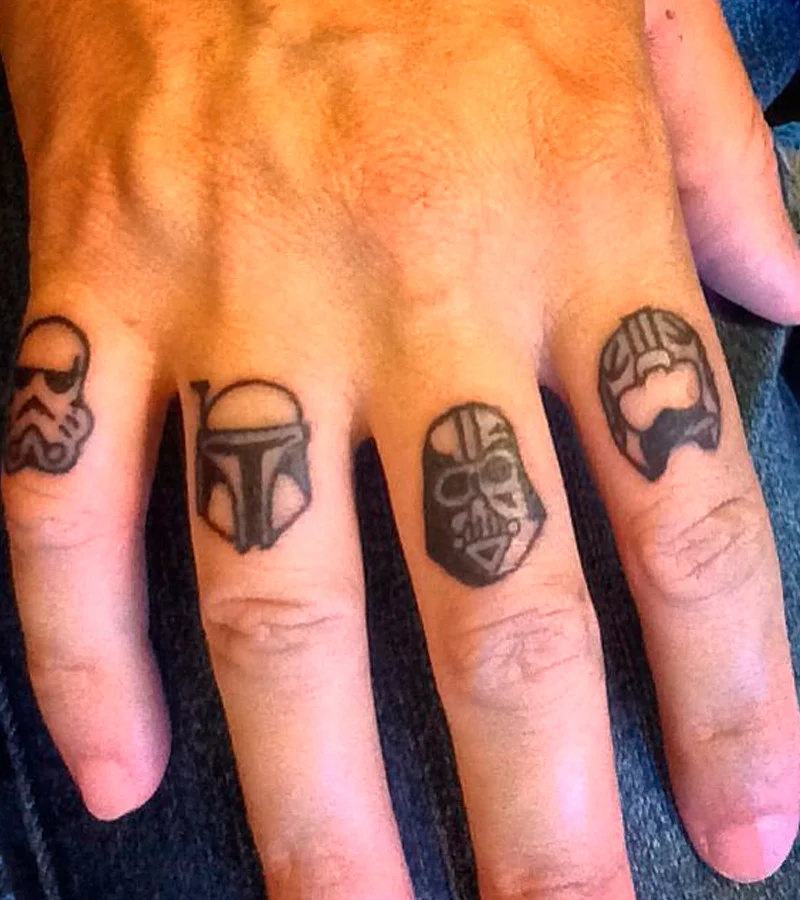 +150 Tatuajes de Star Wars: Significado y mejores diseños e imágenes 159 tatuajes de star wars en los dedos y mano 6
