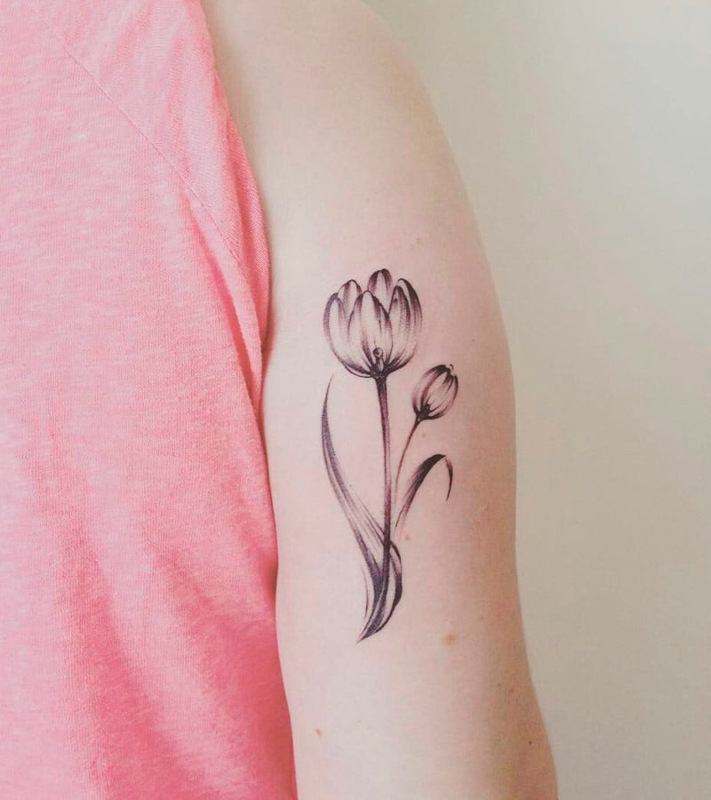 tatuajes de tulipanes en el brazo 4
