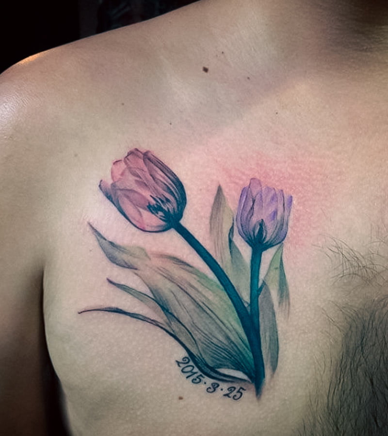 tatuajes de tulipanes en el pecho 3