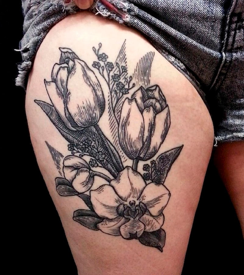 tatuajes de tulipanes en la pierna 5