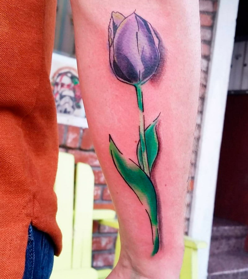 tatuajes de tulipanes morados 6