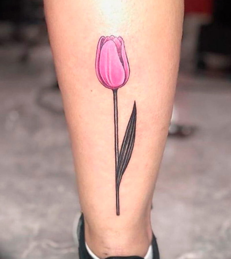 tatuajes de tulipanes para hombres 9