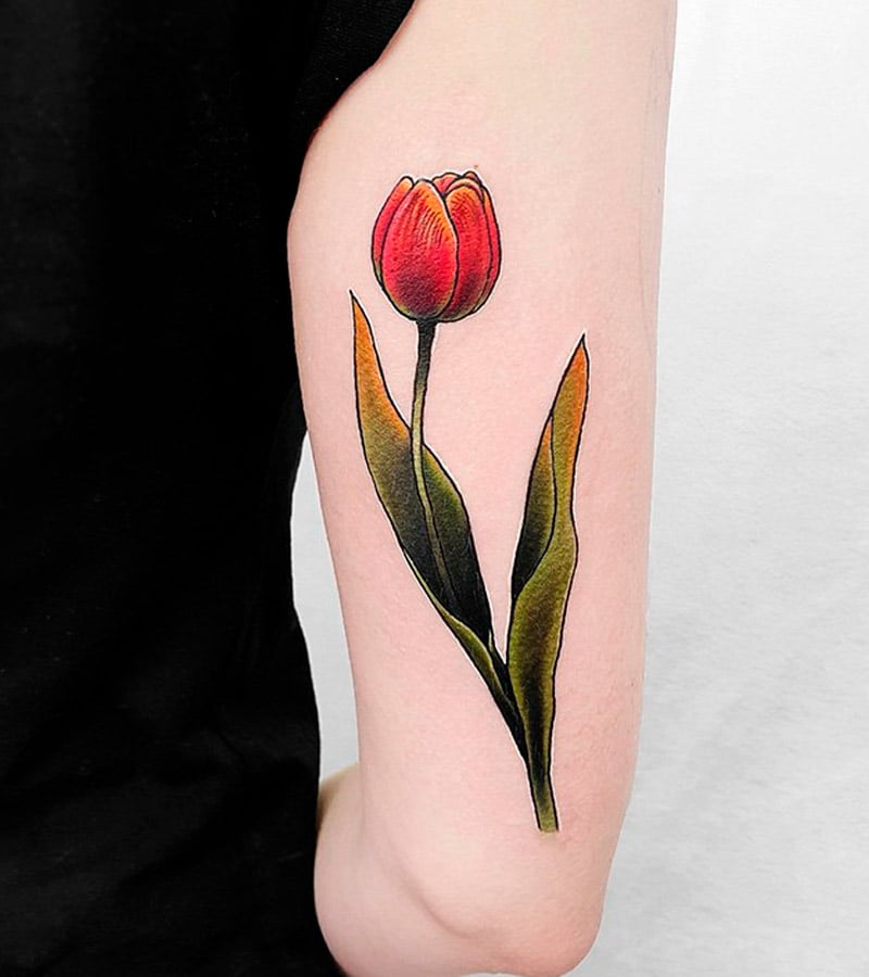 tatuajes de tulipanes para mujeres 10