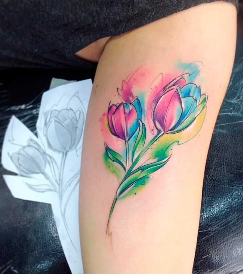 tatuajes de tulipanes para mujeres 17