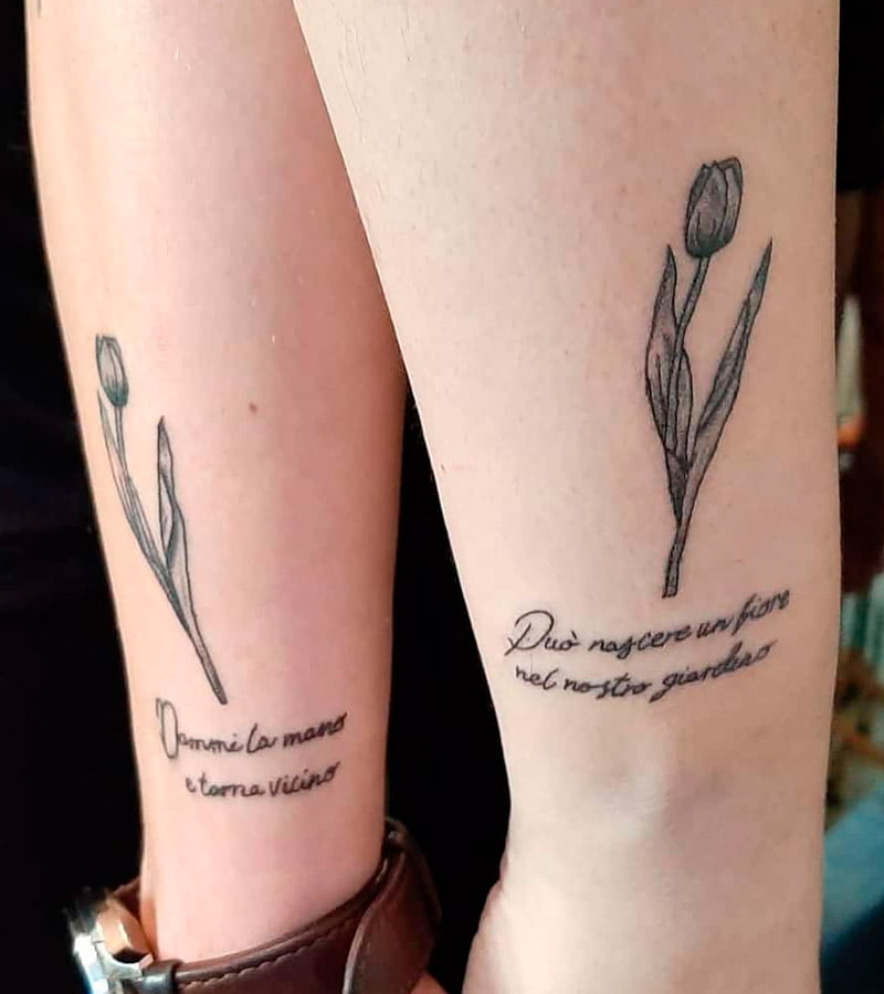 tatuajes de tulipanes para parejas 6