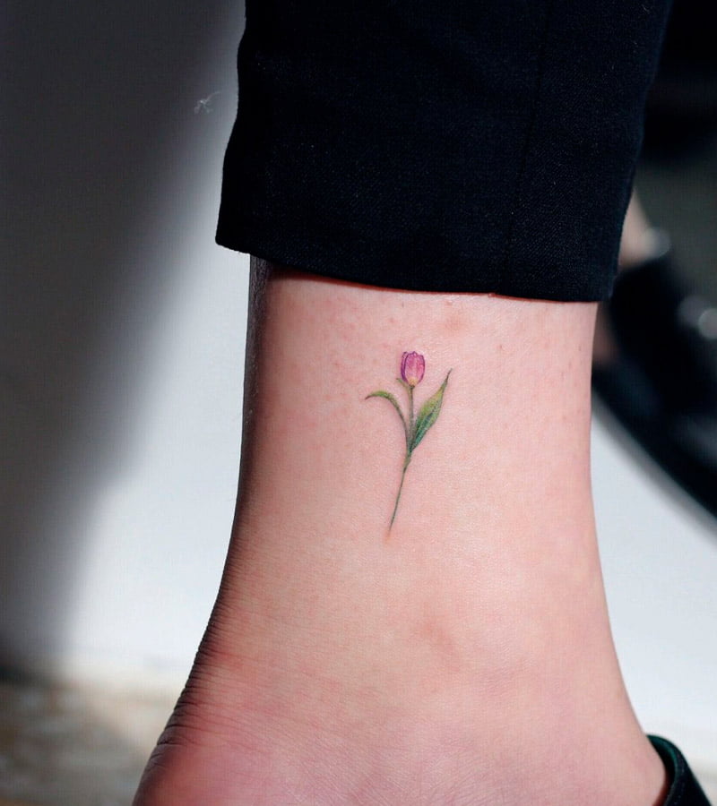 tatuajes de tulipanes pequenos 1