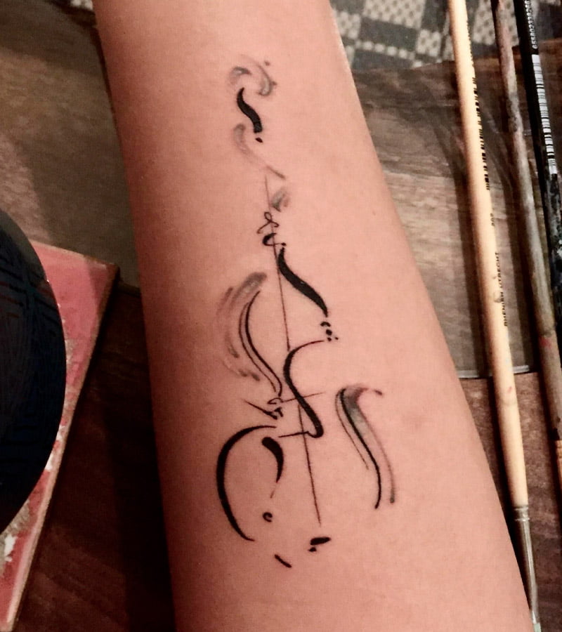 tatuajes de violin minimalistas 1