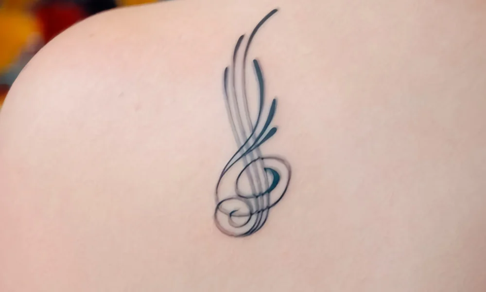 tatuajes de violin minimalistas 14