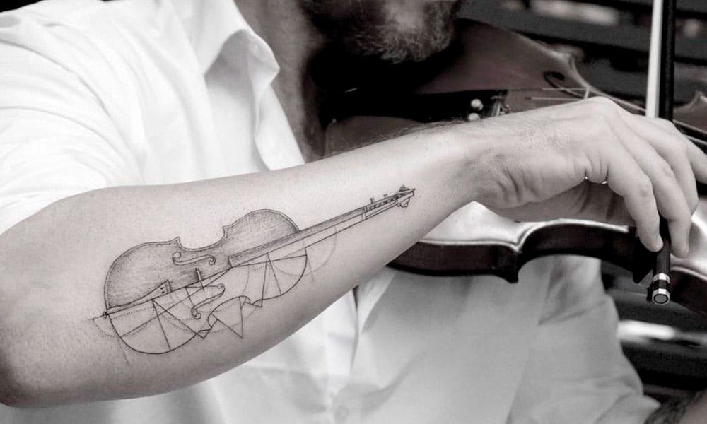 tatuajes de violin para hombres 1
