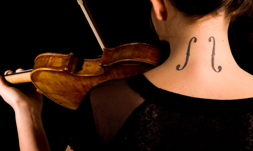 tatuajes de violin para mujeres 1