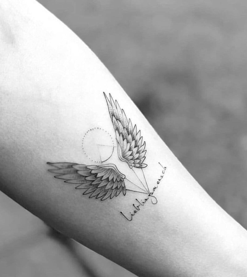 tatuajes minimalistas de alas de angel 3