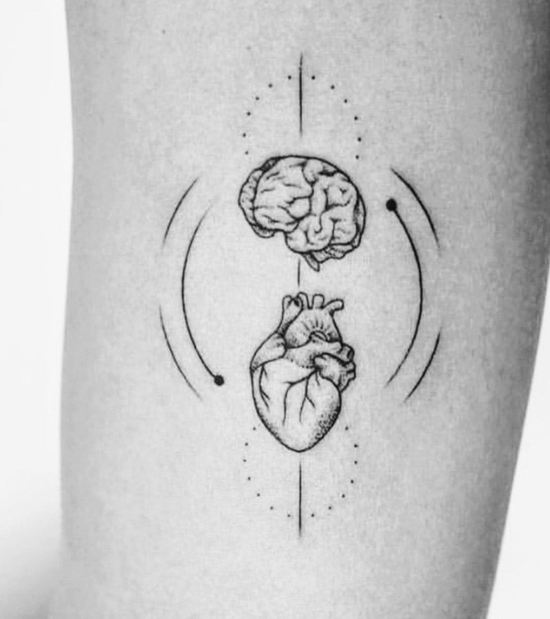 tatuajes minimalistas de cerebros 1