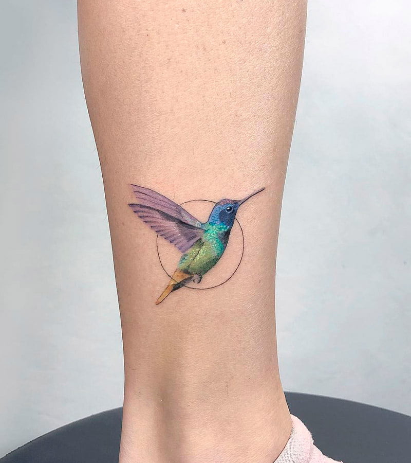 tatuajes minimalistas de colibries 4