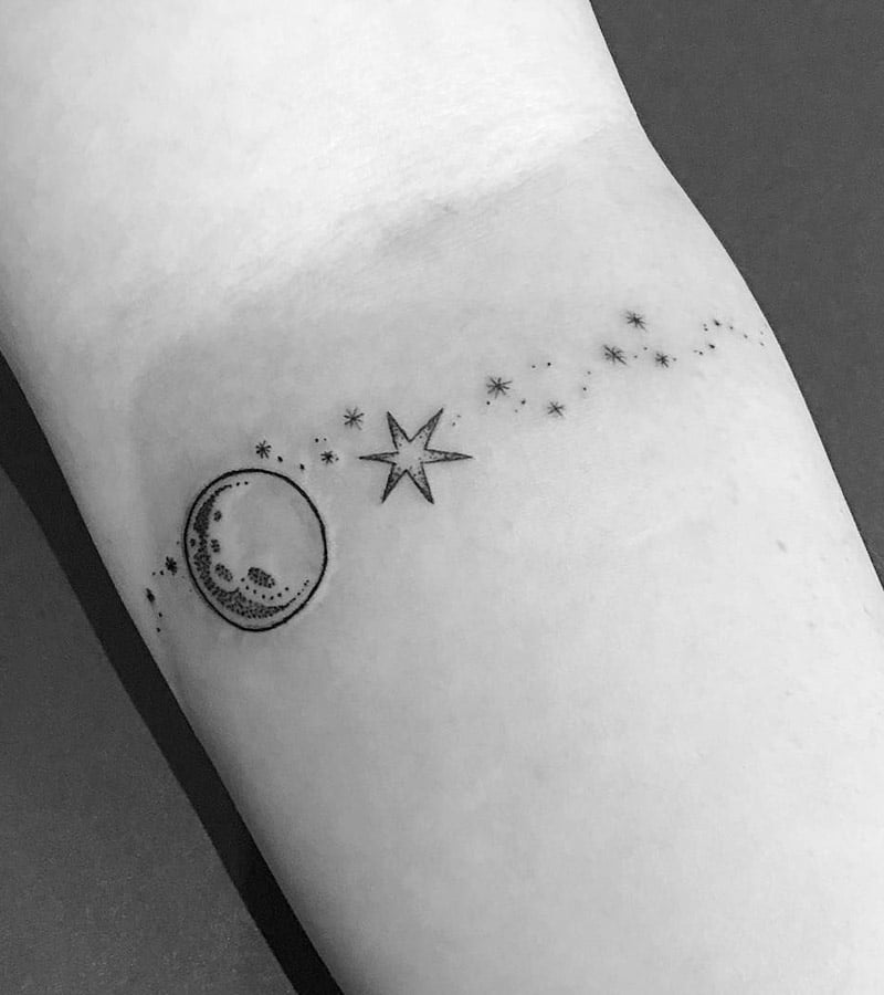 tatuajes minimalistas de estrellas 5