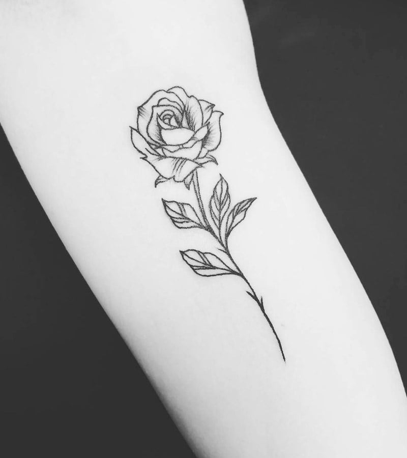 tatuajes minimalistas de rosas 3