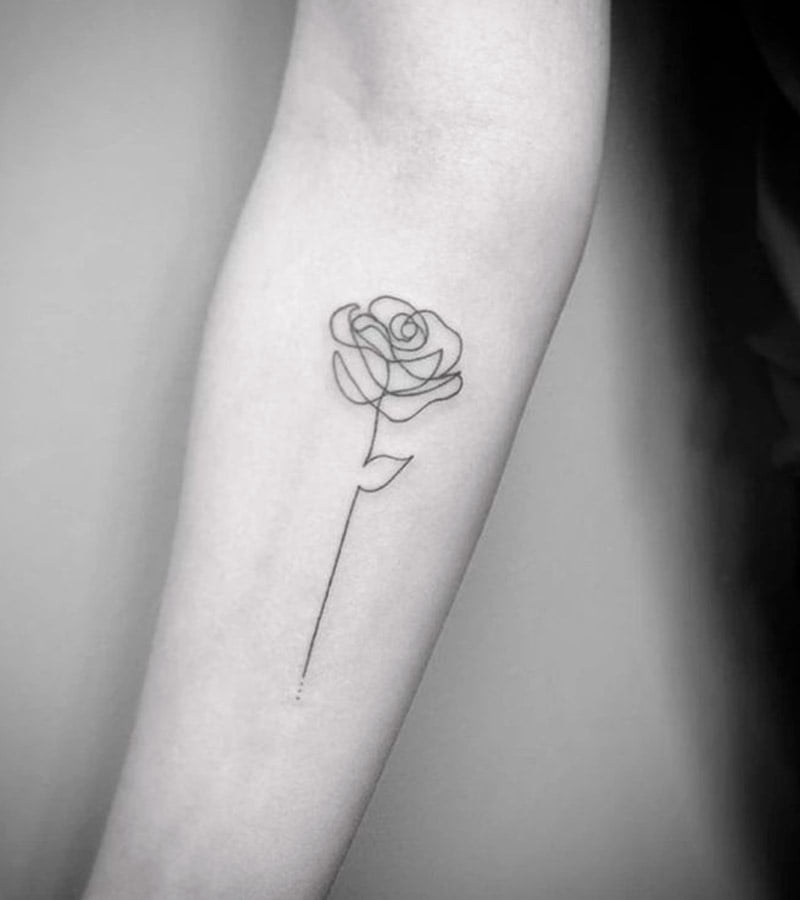 tatuajes minimalistas de rosas 6