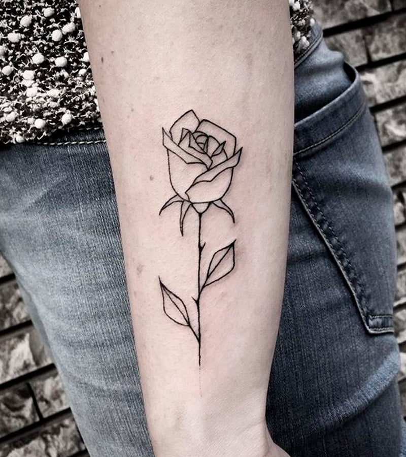 tatuajes minimalistas de rosas 7