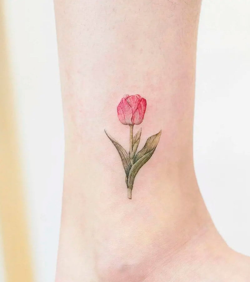 tatuajes minimalistas de tulipanes 8