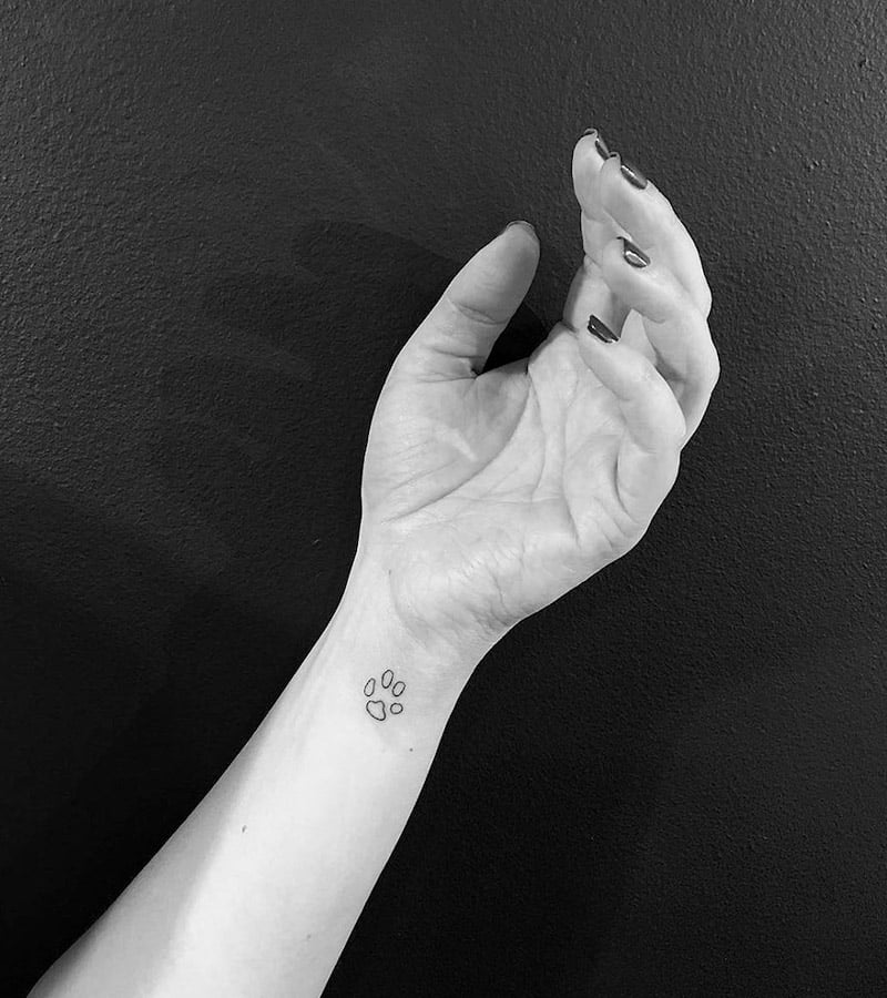 tatuajes minimalistas en el brazo 3