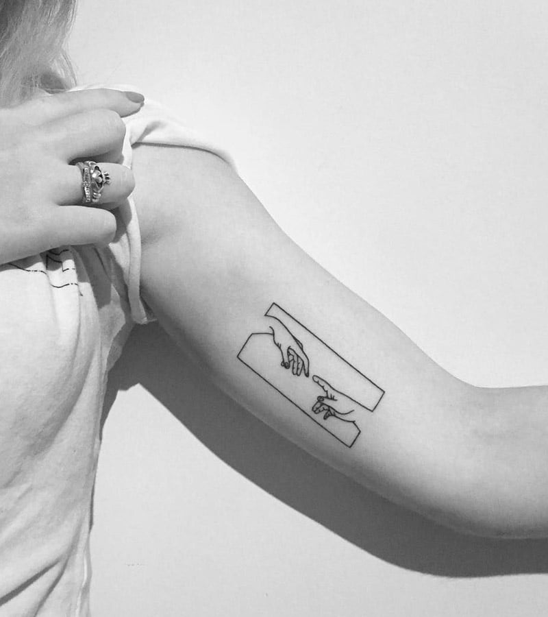 tatuajes minimalistas en el brazo 5
