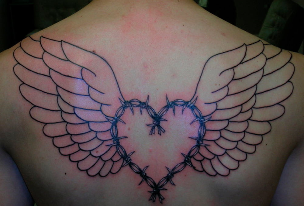 tatuajes de alambre de puas con corazon 4