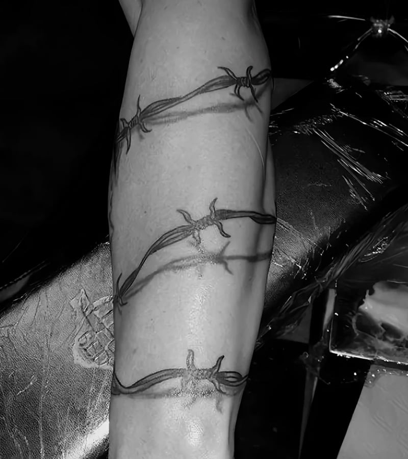 tatuajes de alambre de puas en el brazo 3