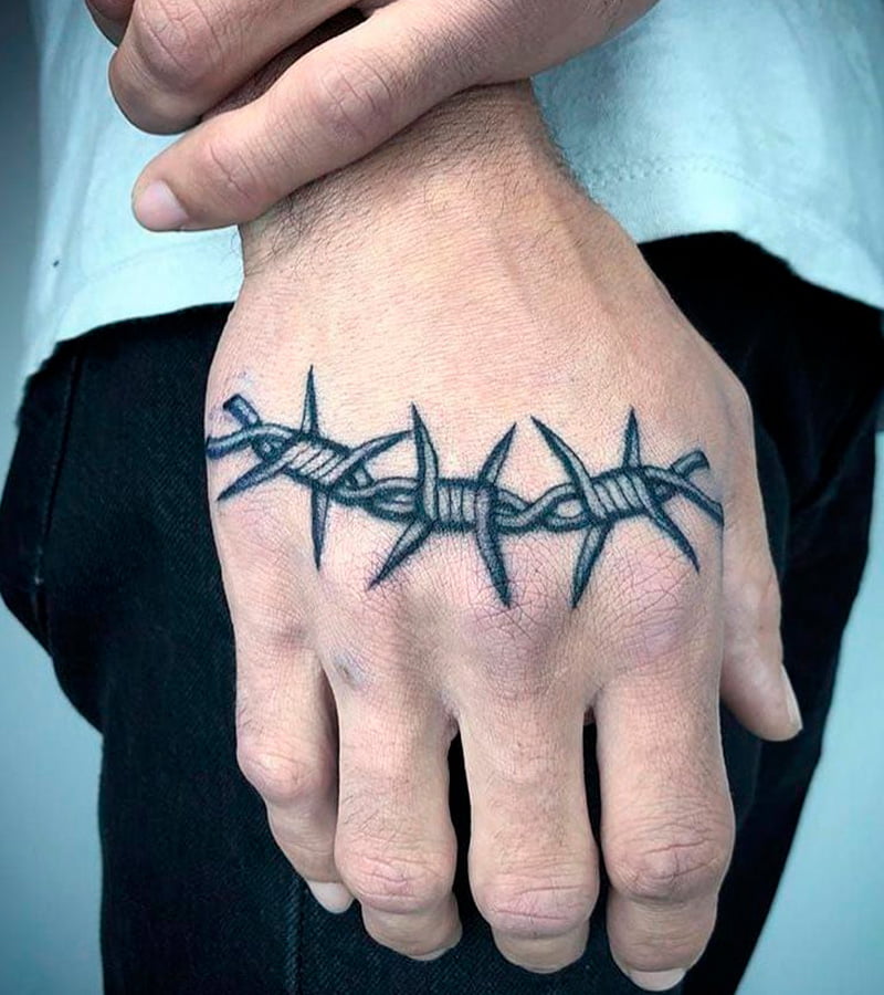 tatuajes de alambre de puas para hombres 7