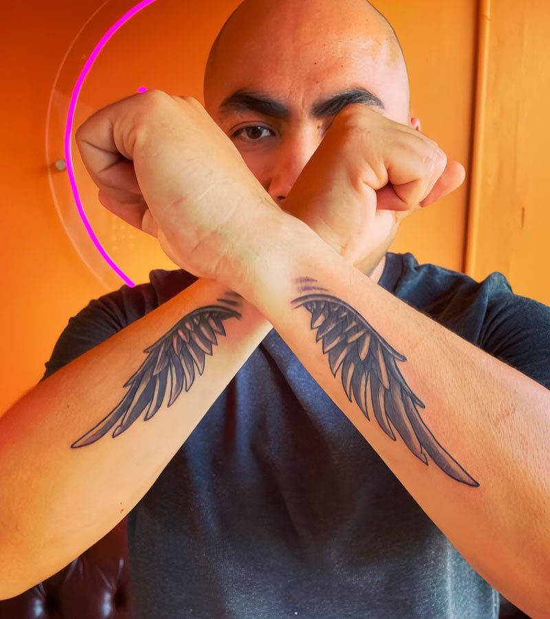 tatuajes de alas en el brazo 5