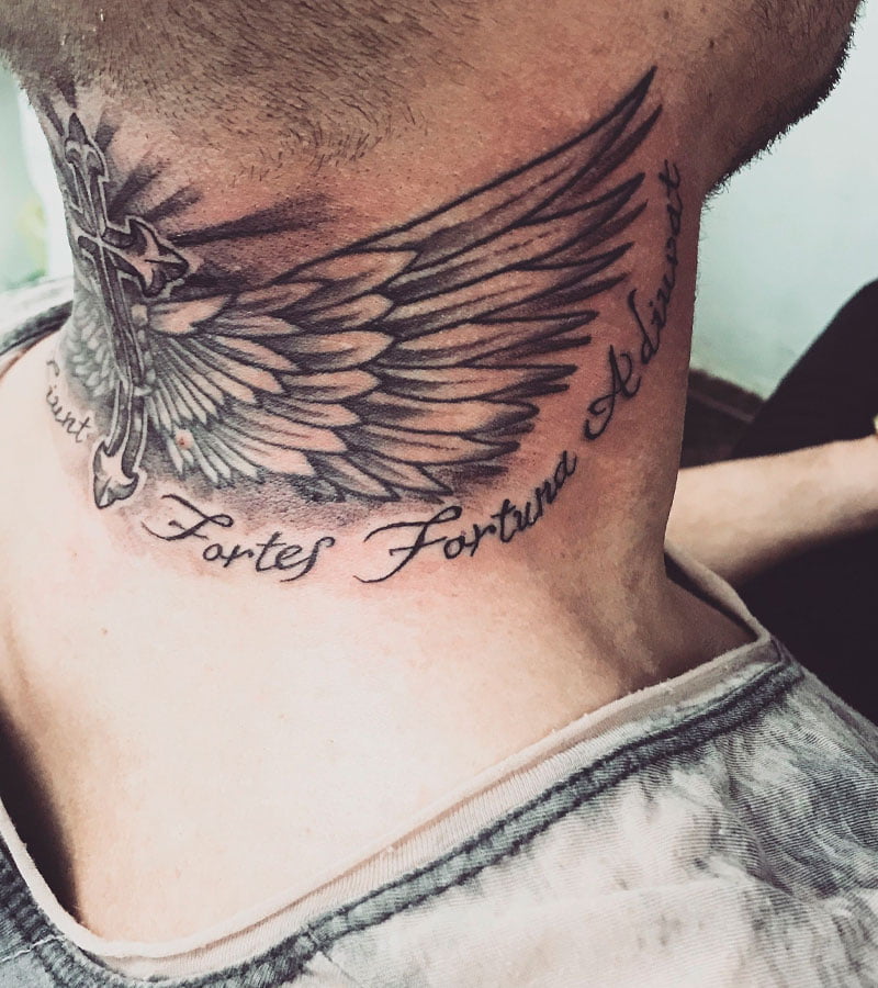 tatuajes de alas en el cuello 3