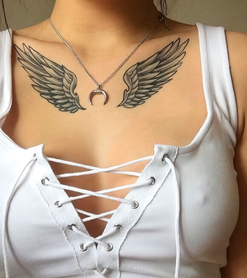 tatuajes de alas en el pecho 2