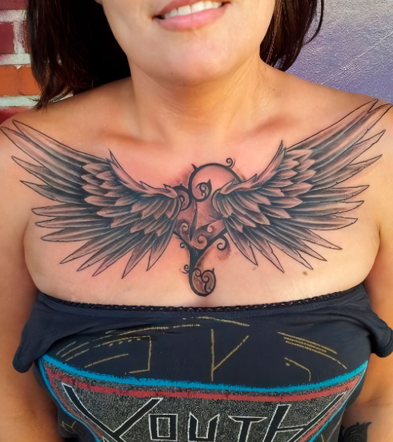 tatuajes de alas en el pecho 3