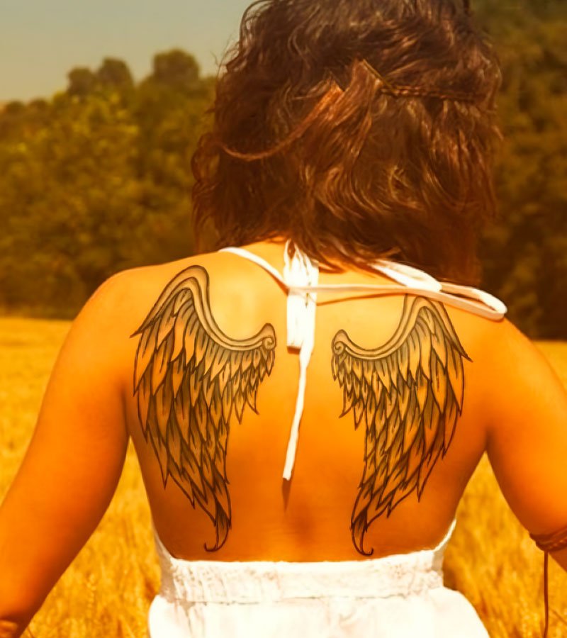 tatuajes de alas para mujeres 2