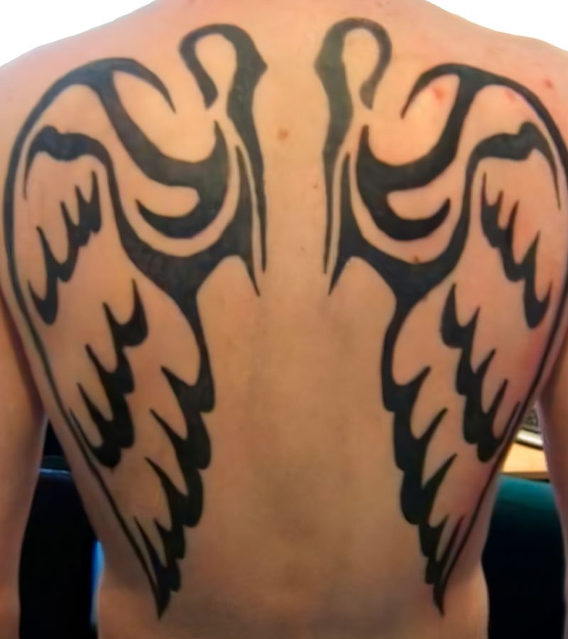 tatuajes de alas tribales 2