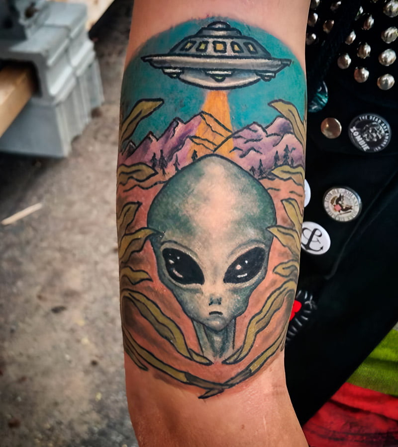 tatuajes de aliens a color 6