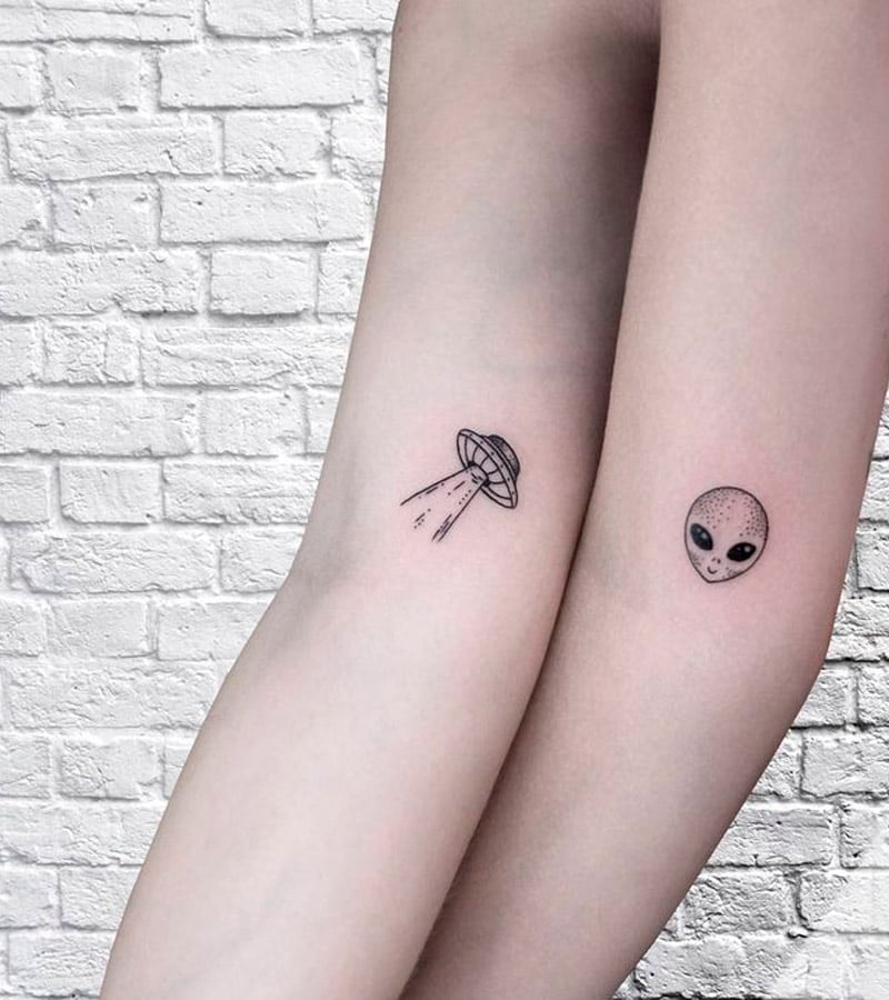 tatuajes de aliens y marcianos para parejas 5