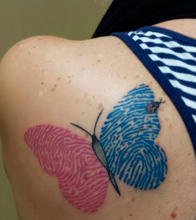 tatuajes de huellas dactilares en acuarela 8