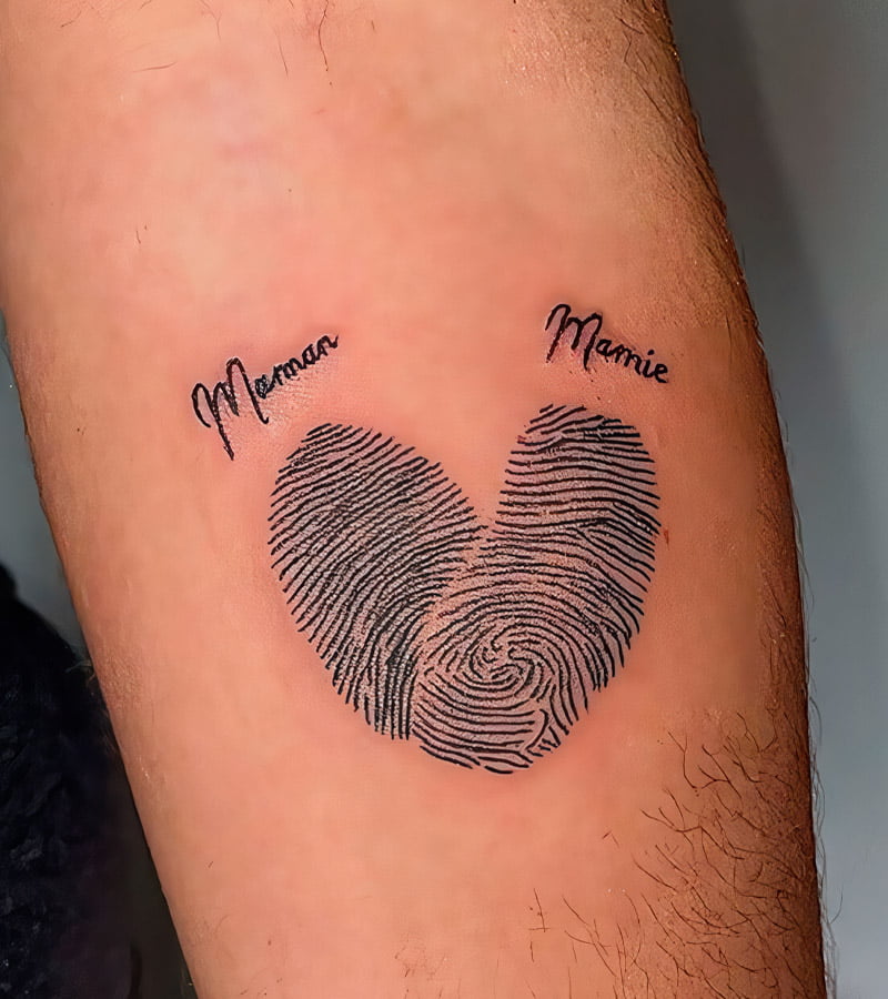 tatuajes de huellas dactilares en forma de corazon 8