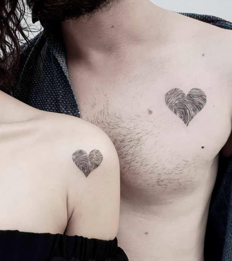 tatuajes de huellas dactilares para parejas 6