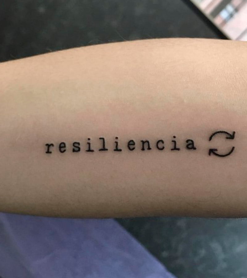 tatuajes de resiliencia estilo maquina de escribir 2