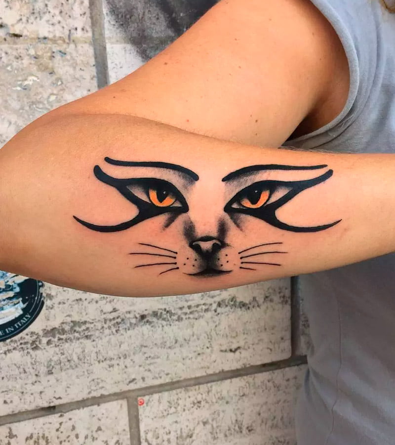 tatuajes de ojos de gato 8